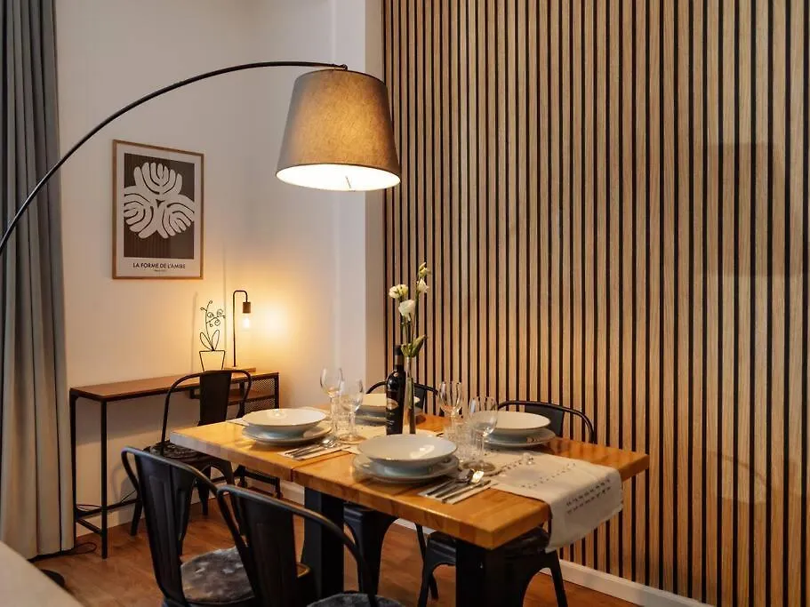 Central 7 Apartment - New Building & Parking Βουκουρέστι 0*,  Ρουμανία