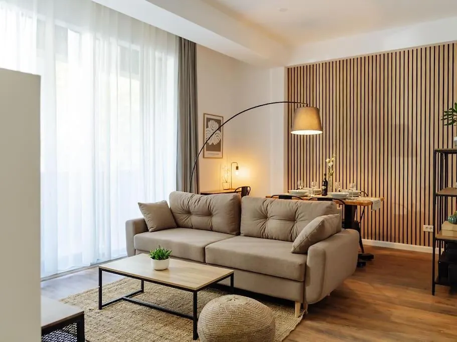 Central 7 Apartment - New Building & Parking Bucharest